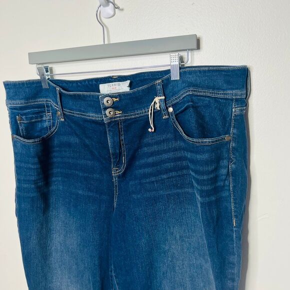 Torrid Flare Jeans NEW sz 22W - Picture 4 of 10